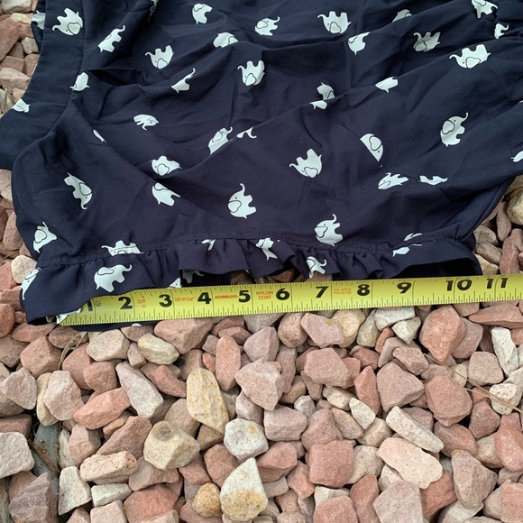 Jessy B Blue and White Elephant Ruffled Sleeves Blouse - Picture 11 of 13